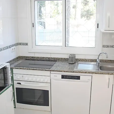 Charming Seafront كامبريلس