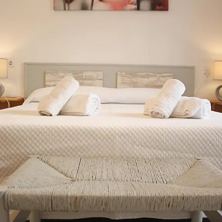 Charming Seafront Vakantiehuis *